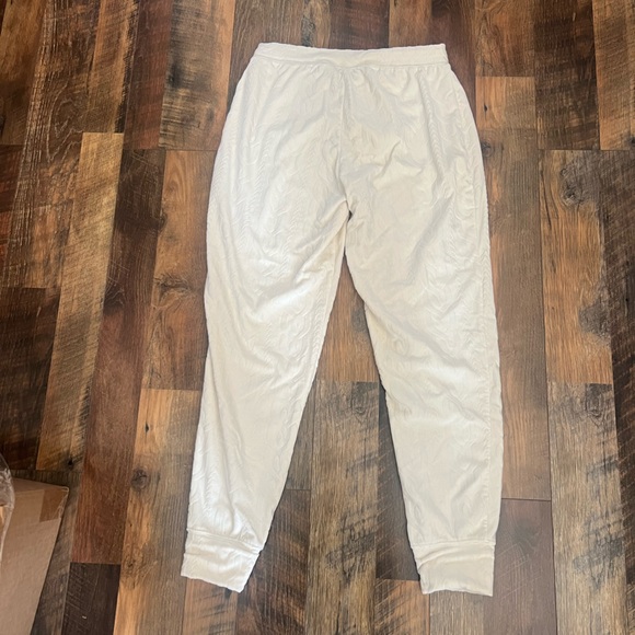 Cupcakes and Cashmere Velvetta High Waisted Jogger Sweats - Picture 4 of 7